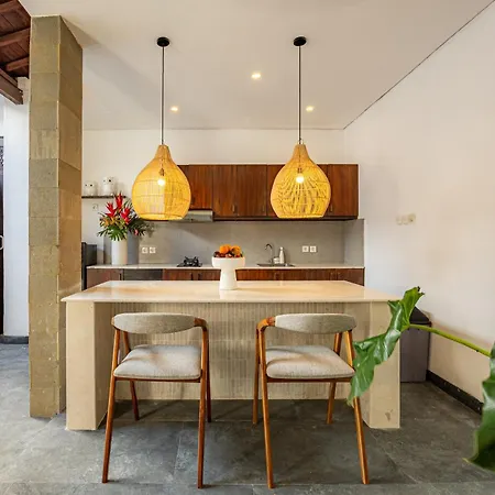 Apple Villa & Suite Seminyak