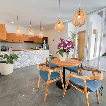 Apple Villa&Suite Seminyak