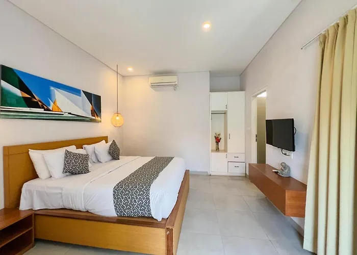 Apple & Seminyak (Bali)