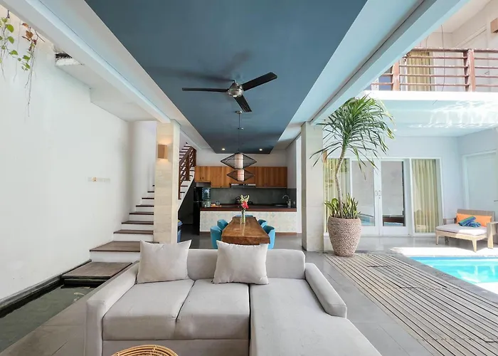Apple & 4* Seminyak (Bali)