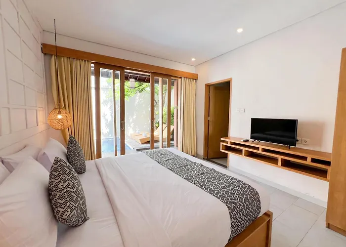 Apple & Holiday park 4*