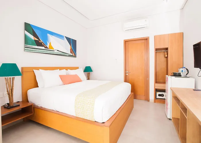 Apple & Holiday park 4*