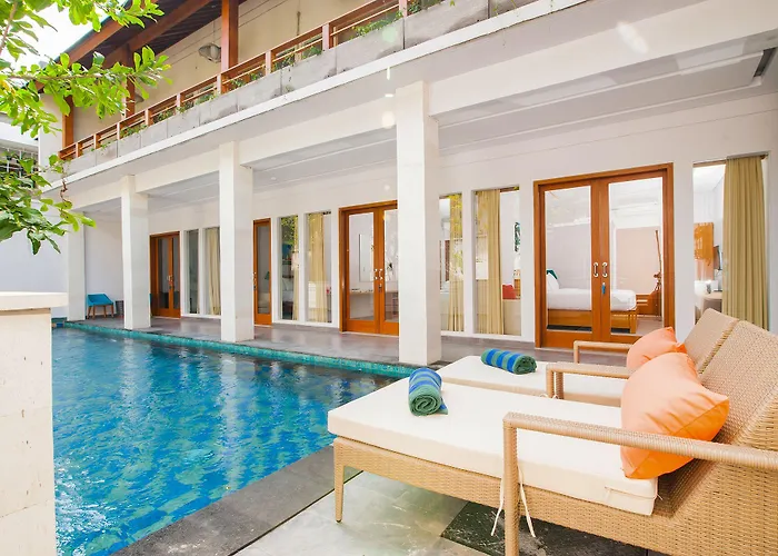 Apple & Seminyak (Bali)
