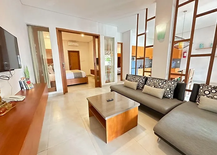 Apple & Seminyak