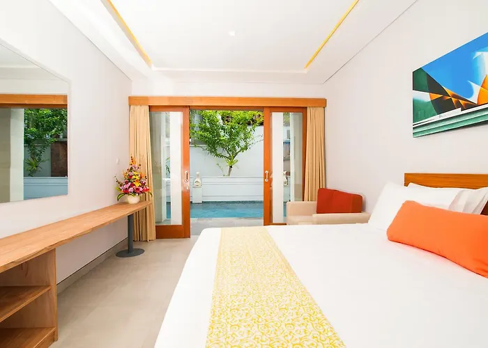 Apple & Holiday park 4*